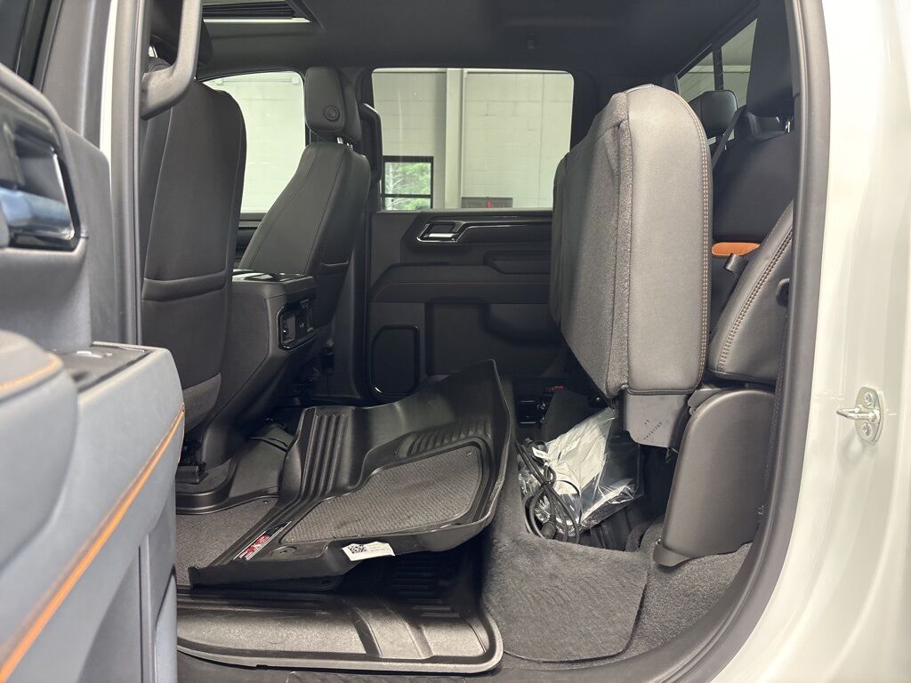 2025 GMC Sierra 2500HD 4x4 Crew Cab AT4 Minocqua WI