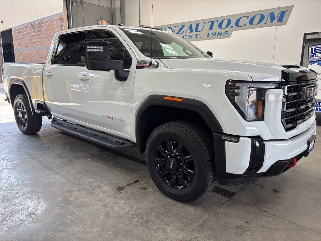 2025 GMC Sierra 2500HD 4x4 Crew Cab AT4 Minocqua WI