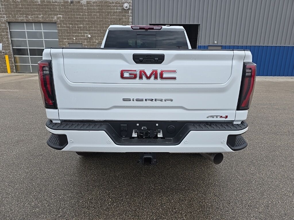 2025 GMC Sierra 2500HD 4x4 Crew Cab AT4 Minocqua WI