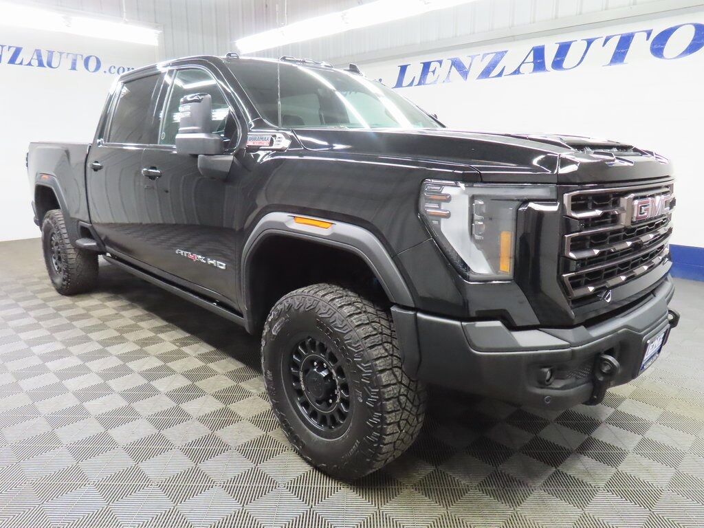 2025 GMC Sierra 2500HD 4x4 Crew Cab AT4X