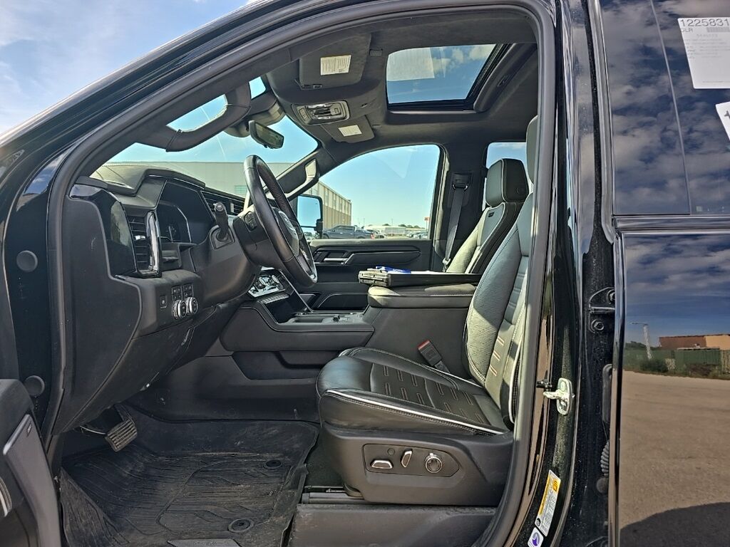 2025 GMC Sierra 2500HD 4x4 Crew Cab AT4X Fond du Lac WI