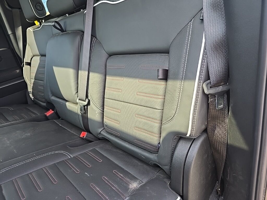 2025 GMC Sierra 2500HD 4x4 Crew Cab AT4X Fond du Lac WI