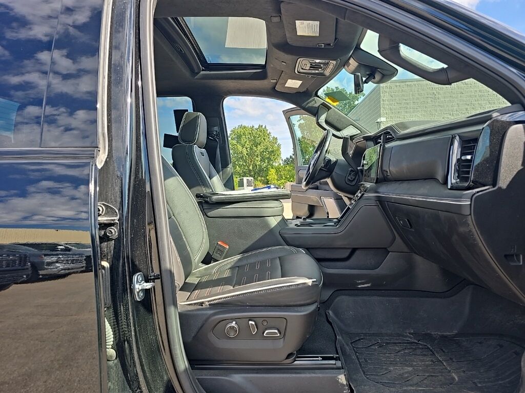 2025 GMC Sierra 2500HD 4x4 Crew Cab AT4X Fond du Lac WI