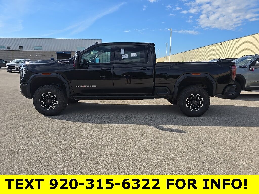 2025 GMC Sierra 2500HD 4x4 Crew Cab AT4X Fond du Lac WI