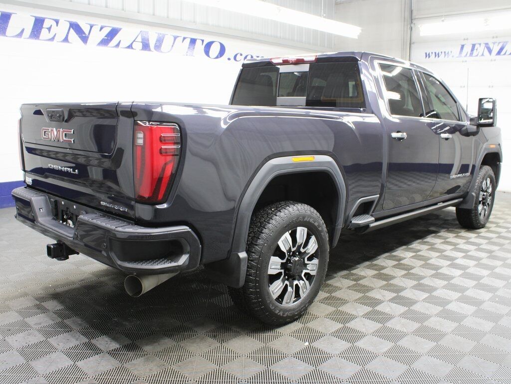 2025 GMC Sierra 2500HD 4x4 Crew Cab Denali Fond du Lac WI