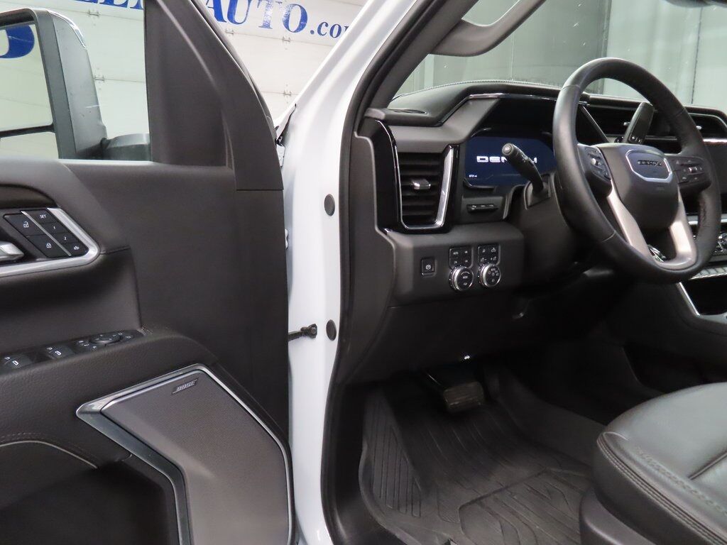 2025 GMC Sierra 2500HD 4x4 Crew Cab Denali Fond du Lac WI