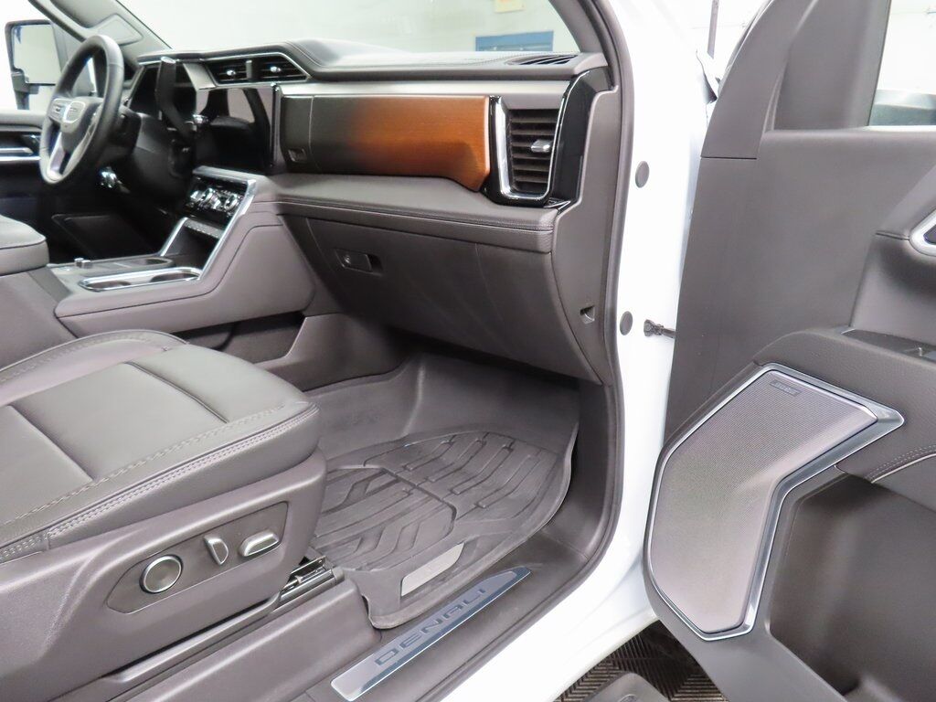 2025 GMC Sierra 2500HD 4x4 Crew Cab Denali Fond du Lac WI