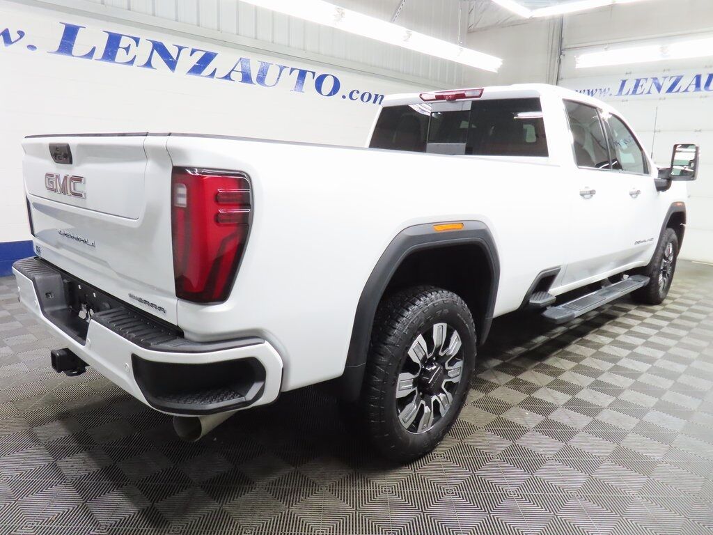 2025 GMC Sierra 2500HD 4x4 Crew Cab Denali Fond du Lac WI