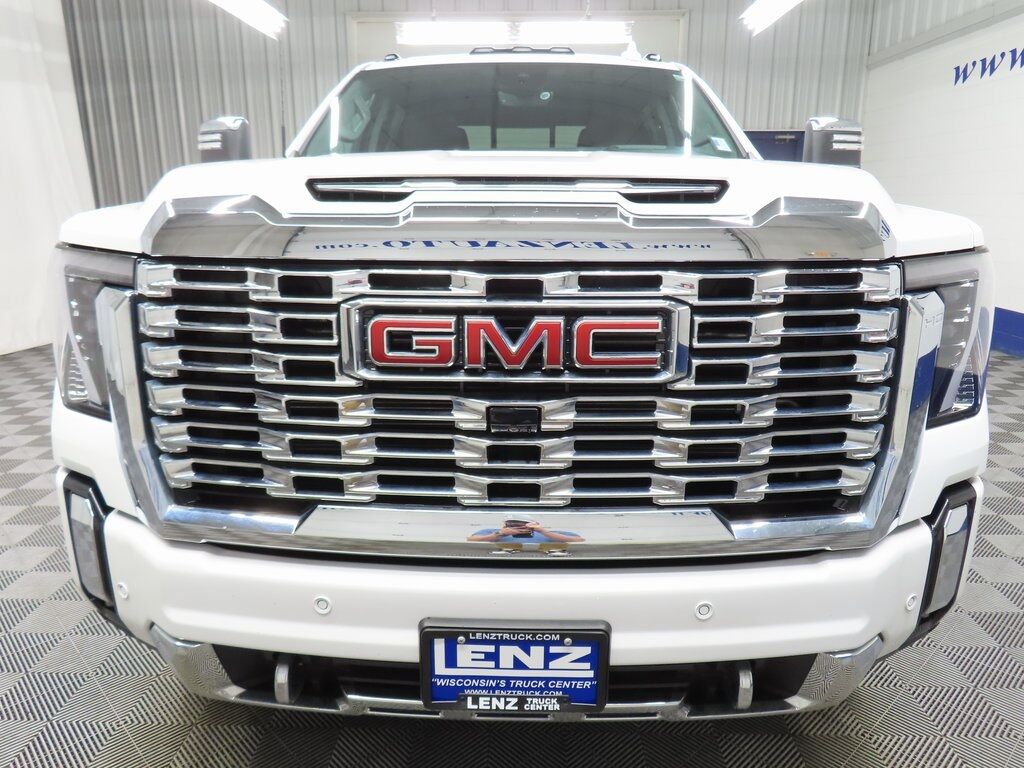 2025 GMC Sierra 2500HD 4x4 Crew Cab Denali Fond du Lac WI