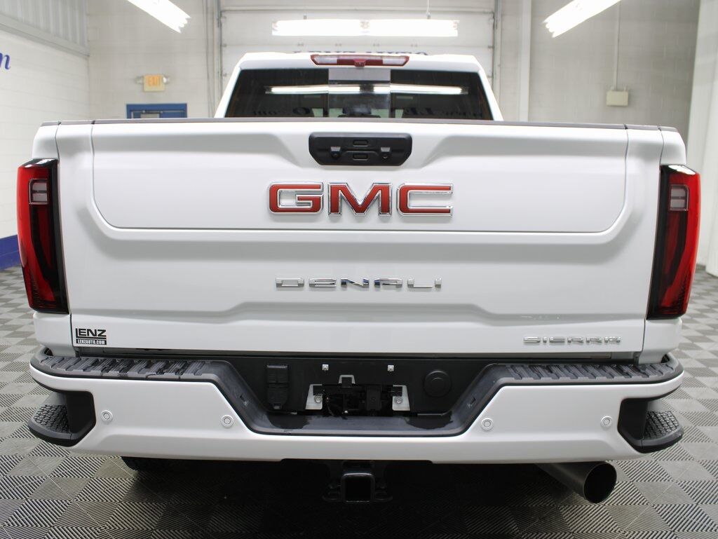 2025 GMC Sierra 2500HD 4x4 Crew Cab Denali Fond du Lac WI