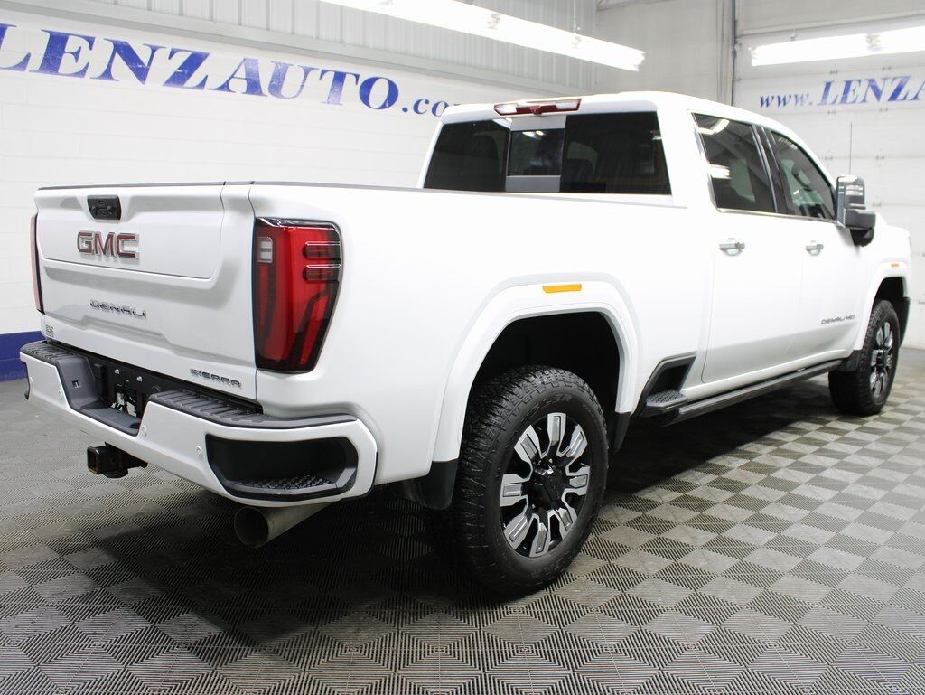 2025 GMC Sierra 2500HD 4x4 Crew Cab Denali Fond du Lac WI