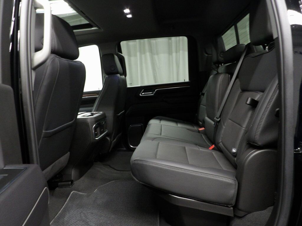 2025 GMC Sierra 2500HD 4x4 Crew Cab Denali Fond du Lac WI