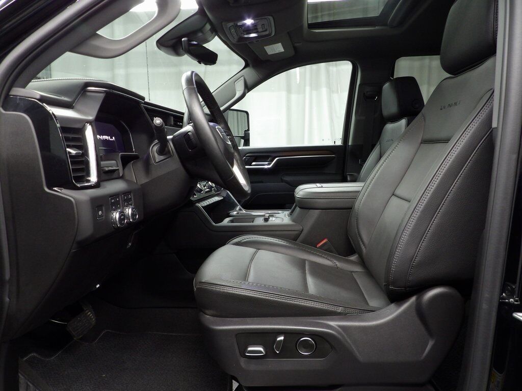 2025 GMC Sierra 2500HD 4x4 Crew Cab Denali Fond du Lac WI