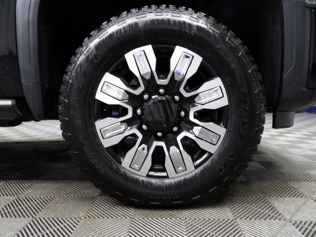2025 GMC Sierra 2500HD 4x4 Crew Cab Denali Fond du Lac WI