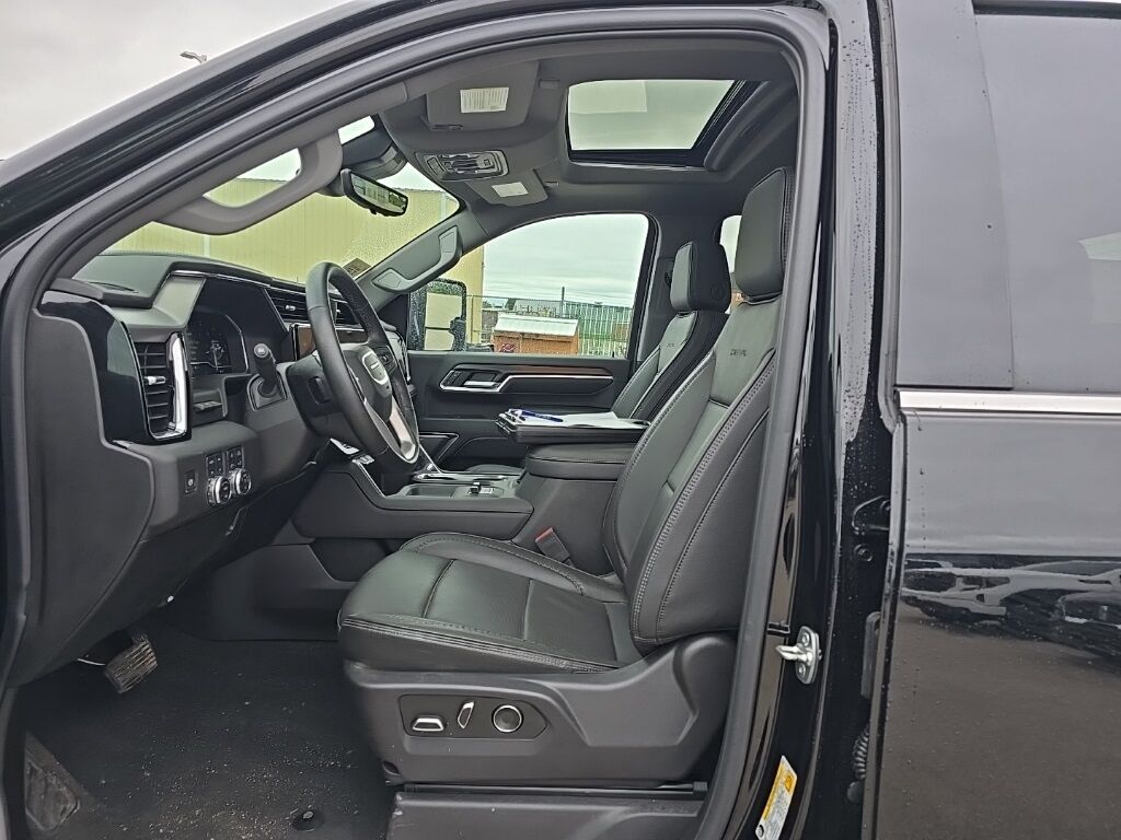 2025 GMC Sierra 2500HD 4x4 Crew Cab Denali Fond du Lac WI