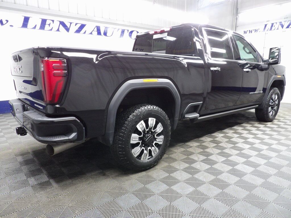 2025 GMC Sierra 2500HD 4x4 Crew Cab Denali Fond du Lac WI