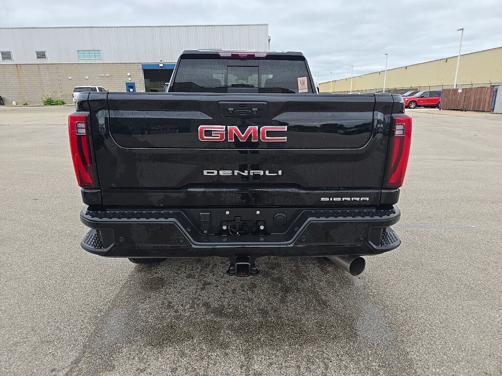2025 GMC Sierra 2500HD 4x4 Crew Cab Denali Fond du Lac WI