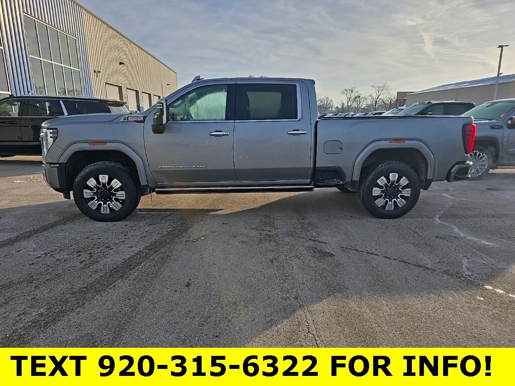 2025 GMC Sierra 2500HD 4x4 Crew Cab Denali