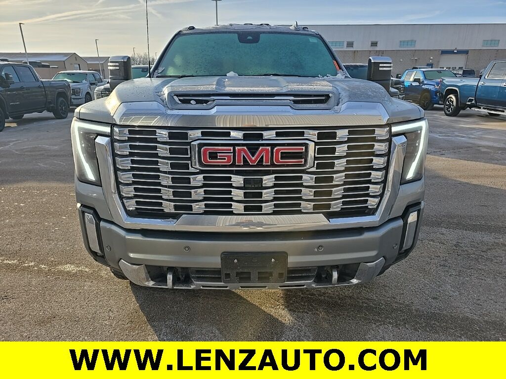 2025 GMC Sierra 2500HD 4x4 Crew Cab Denali