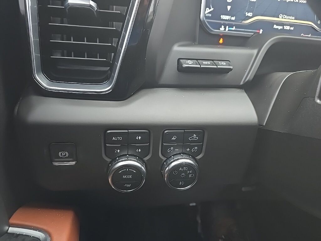 2025 GMC Sierra 2500HD 4x4 Crew Cab Denali Ultimate Fond du Lac WI