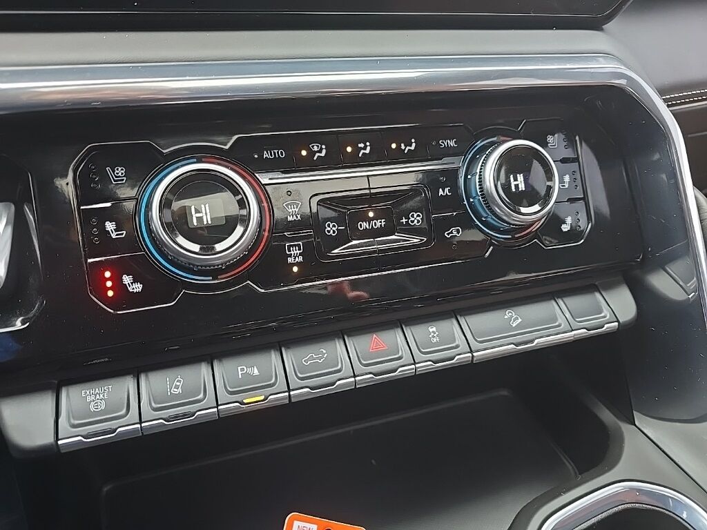 2025 GMC Sierra 2500HD 4x4 Crew Cab Denali Ultimate Fond du Lac WI