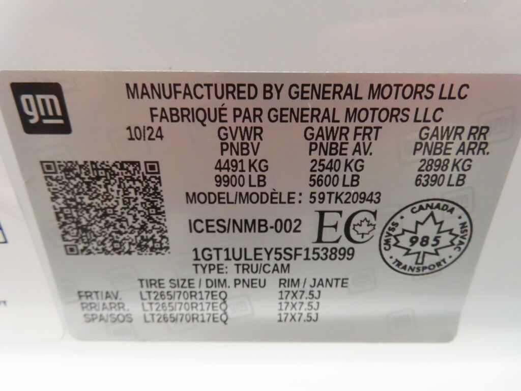 2025 GMC Sierra 2500HD 4x4 Crew Cab Pro Fond du Lac WI