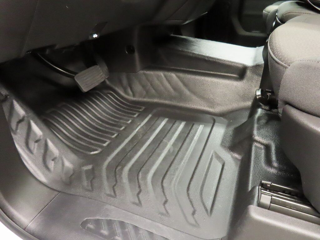 2025 GMC Sierra 2500HD 4x4 Crew Cab Pro Fond du Lac WI