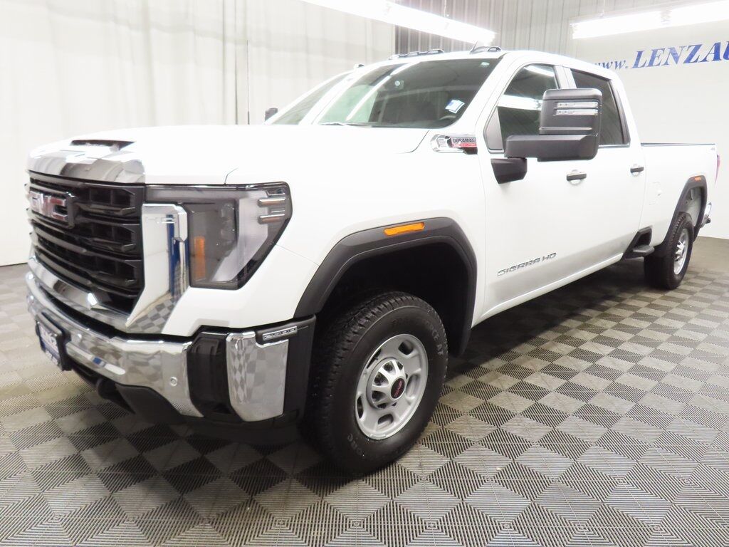2025 GMC Sierra 2500HD 4x4 Crew Cab Pro Fond du Lac WI