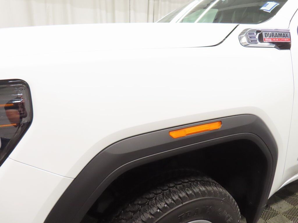 2025 GMC Sierra 2500HD 4x4 Crew Cab Pro Fond du Lac WI