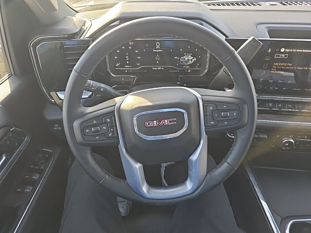 2025 GMC Sierra 2500HD 4x4 Crew Cab SLT Fond du Lac WI