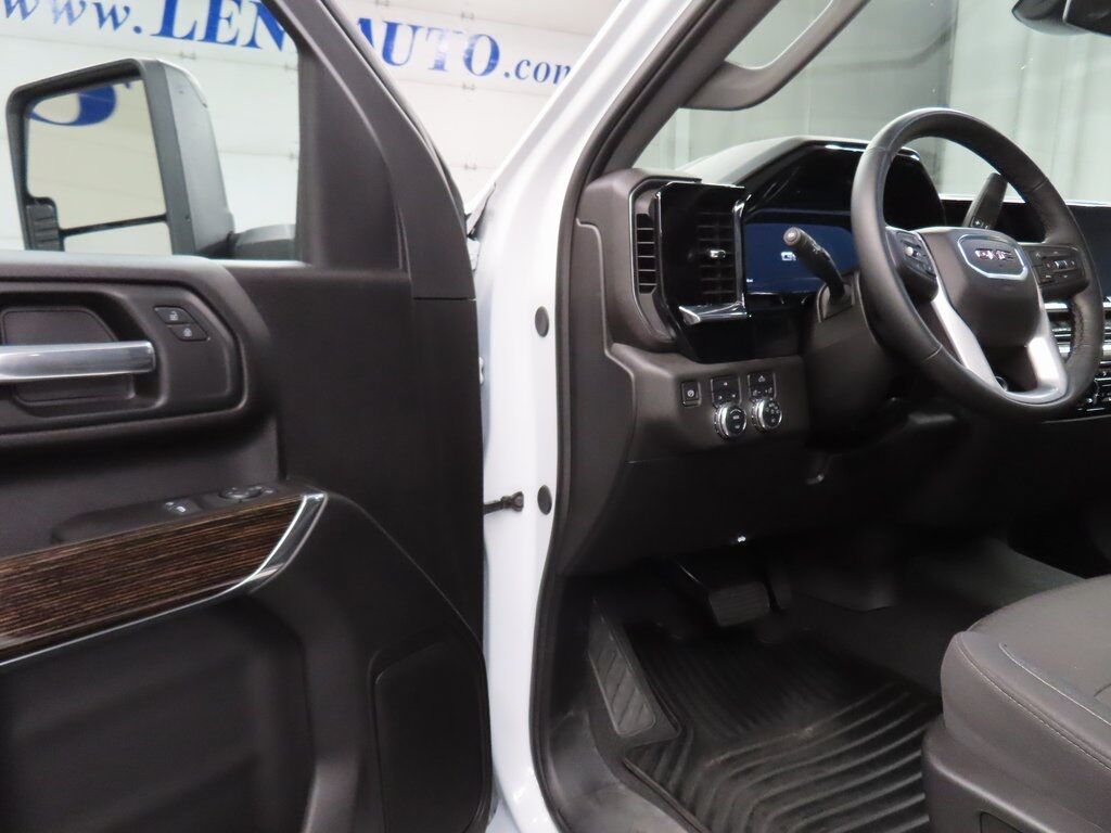 2025 GMC Sierra 2500HD 4x4 Regular Cab SLE Fond du Lac WI