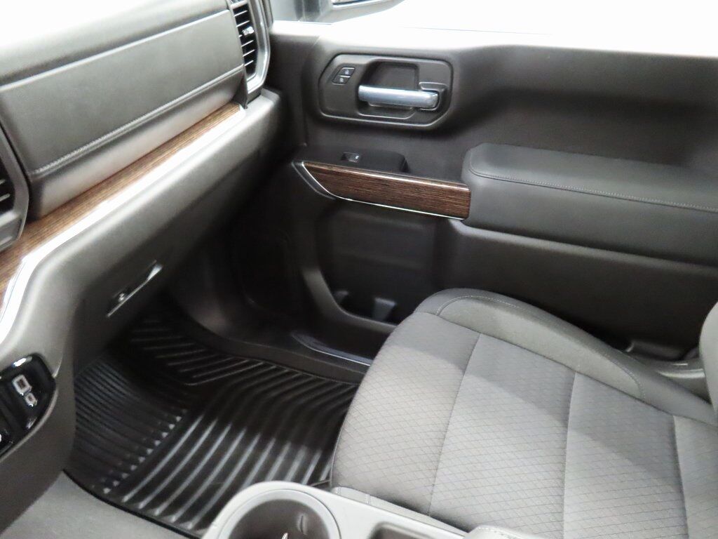 2025 GMC Sierra 2500HD 4x4 Regular Cab SLE Fond du Lac WI
