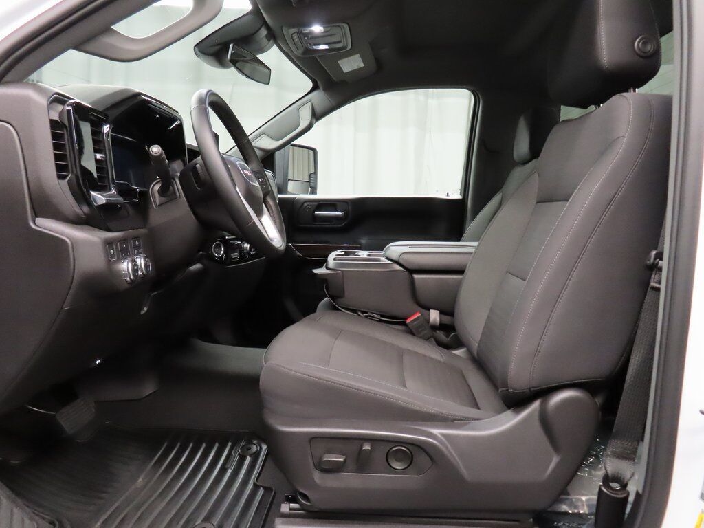 2025 GMC Sierra 2500HD 4x4 Regular Cab SLE Fond du Lac WI