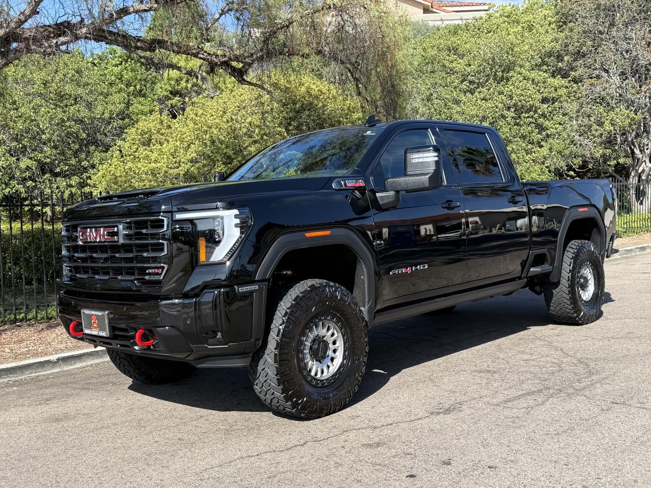 2025 GMC Sierra 2500HD AT4