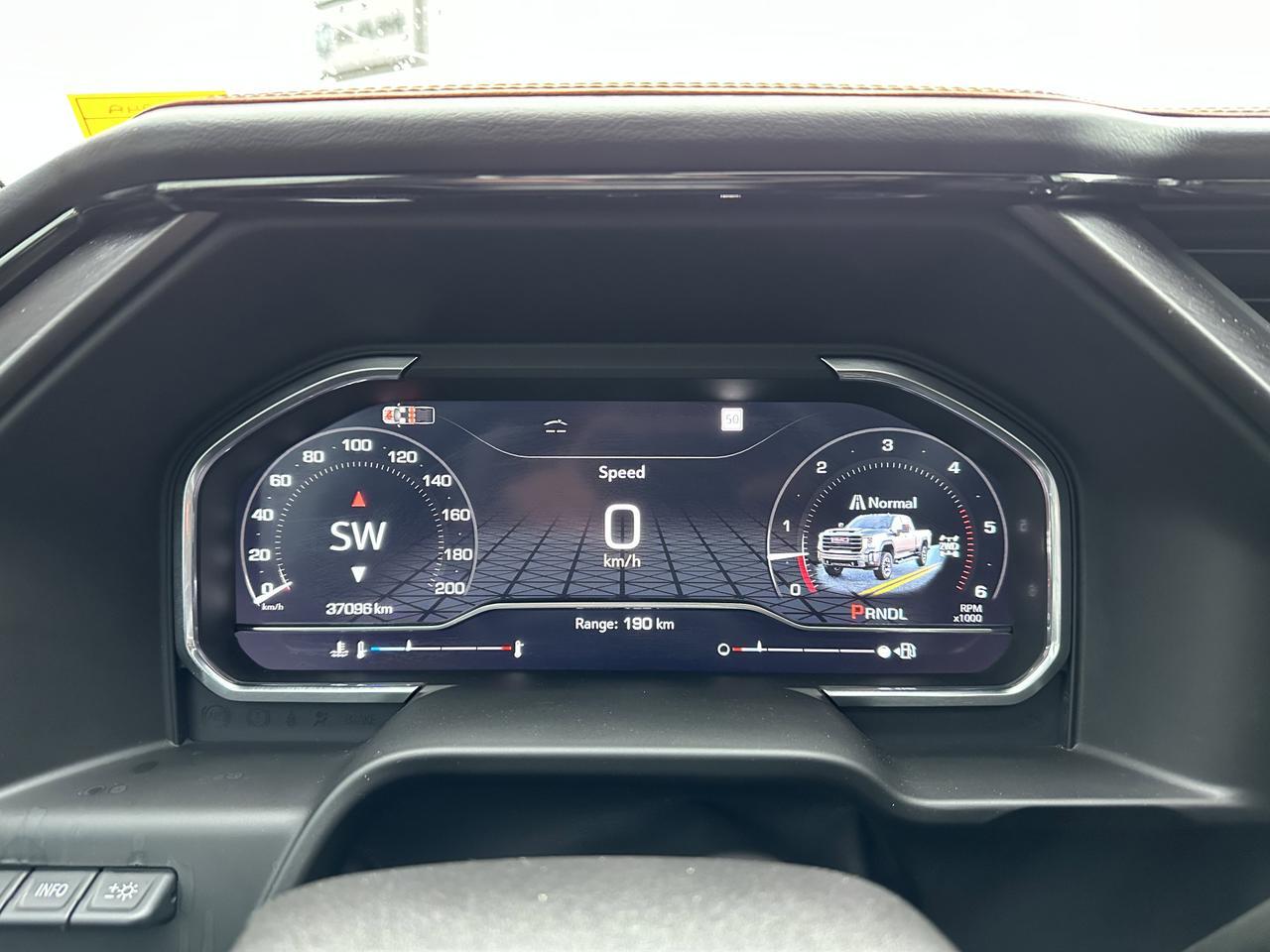 2025 GMC Sierra 2500HD AT4 Crew Cab 4WD | Tech Pkg | 5th Wheel Pkg | Max Trailer Pkg | X31 Off Road Pkg | Sun Roof Redwater AB