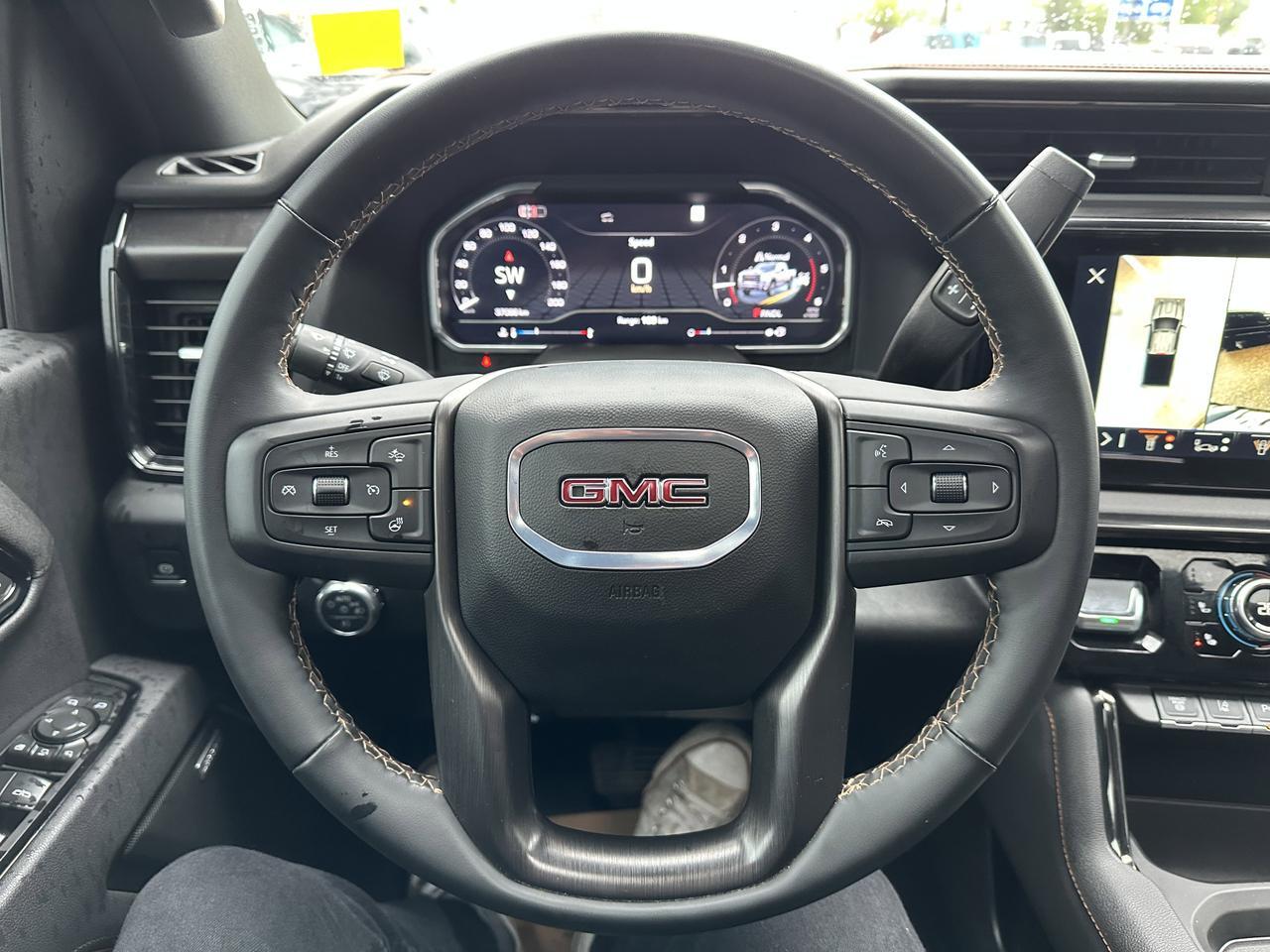 2025 GMC Sierra 2500HD AT4 Crew Cab 4WD | Tech Pkg | 5th Wheel Pkg | Max Trailer Pkg | X31 Off Road Pkg | Sun Roof Redwater AB