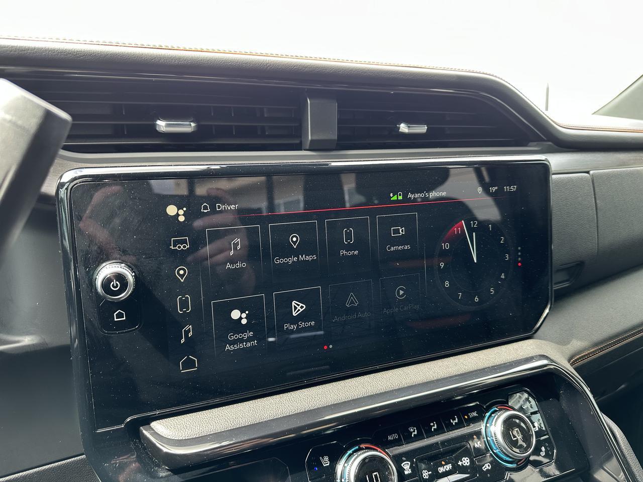 2025 GMC Sierra 2500HD AT4 Crew Cab 4WD | Tech Pkg | 5th Wheel Pkg | Max Trailer Pkg | X31 Off Road Pkg | Sun Roof Redwater AB