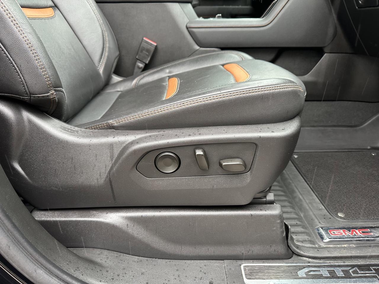 2025 GMC Sierra 2500HD AT4 Crew Cab 4WD | Tech Pkg | 5th Wheel Pkg | Max Trailer Pkg | X31 Off Road Pkg | Sun Roof Redwater AB