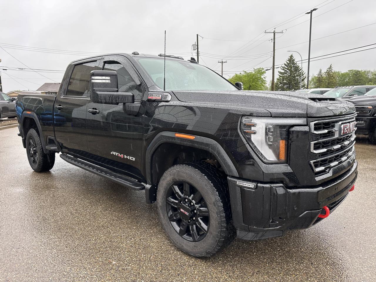 2025 GMC Sierra 2500HD AT4 Crew Cab 4WD | Tech Pkg | 5th Wheel Pkg | Max Trailer Pkg | X31 Off Road Pkg | Sun Roof Redwater AB