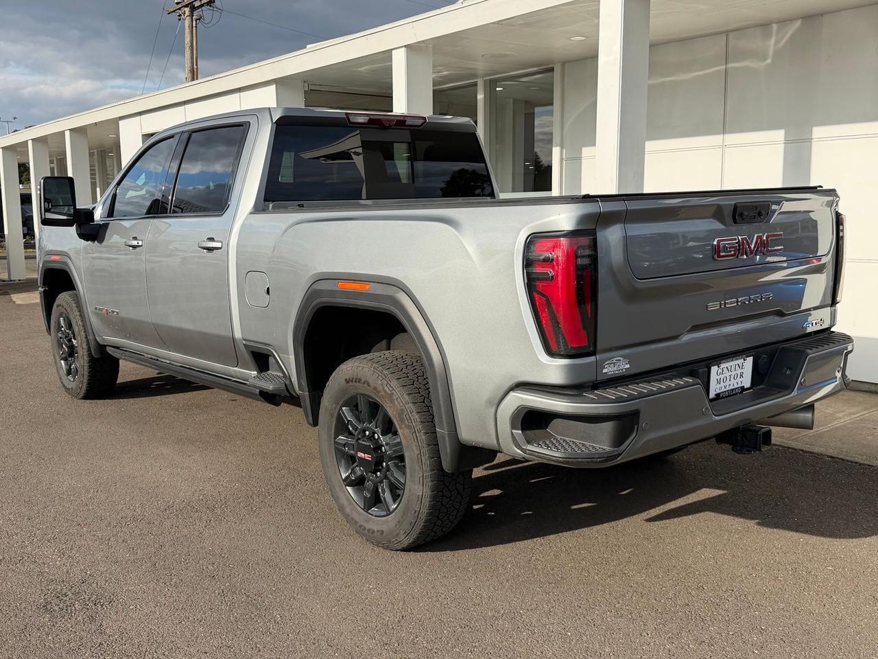 2025 GMC Sierra 2500HD AT4