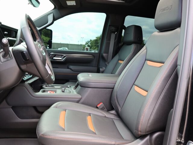 2025 GMC Sierra 2500HD AT4 Oshkosh WI