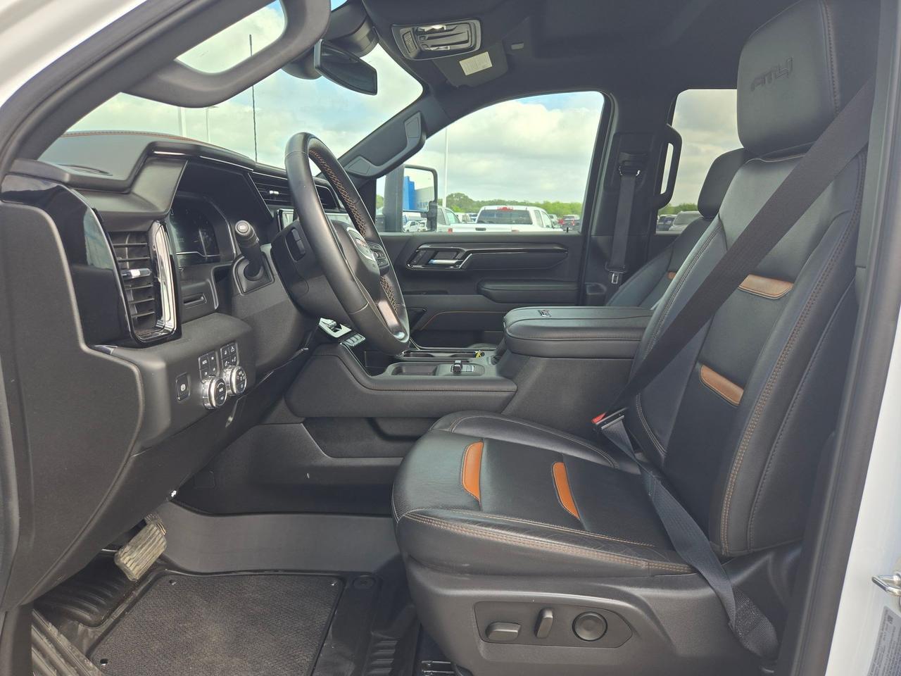 2025 GMC Sierra 2500HD AT4 Castroville TX