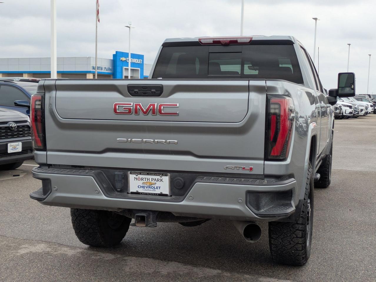 2025 GMC Sierra 2500HD AT4
