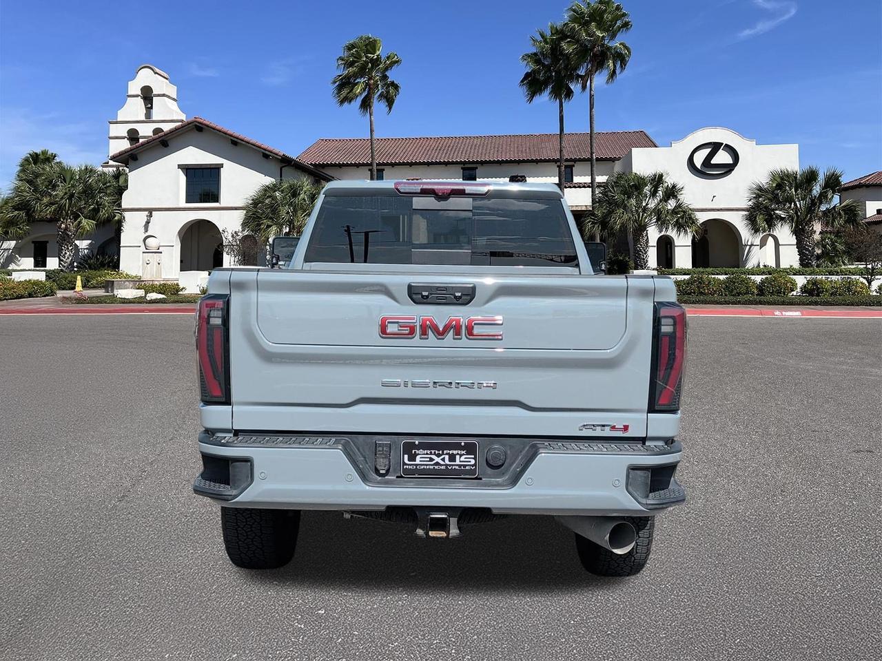 2025 GMC Sierra 2500HD AT4