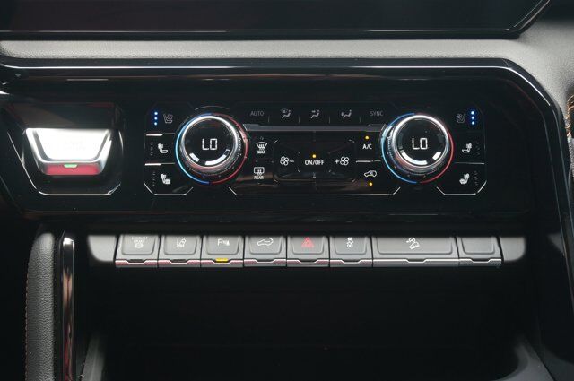 2025 GMC Sierra 2500HD AT4 San Juan TX