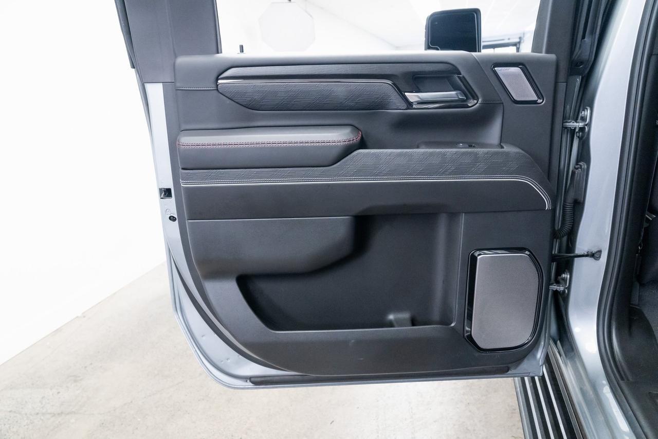 2025 GMC Sierra 2500HD AT4X 1 Owner Vented Seats Bose Audio Portland OR