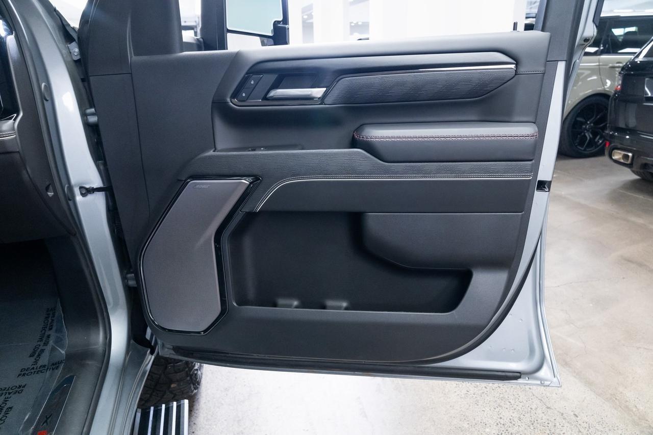 2025 GMC Sierra 2500HD AT4X 1 Owner Vented Seats Bose Audio Portland OR