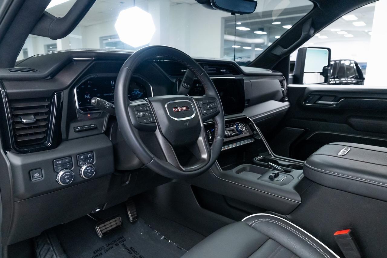 2025 GMC Sierra 2500HD AT4X 1 Owner Vented Seats Bose Audio Portland OR