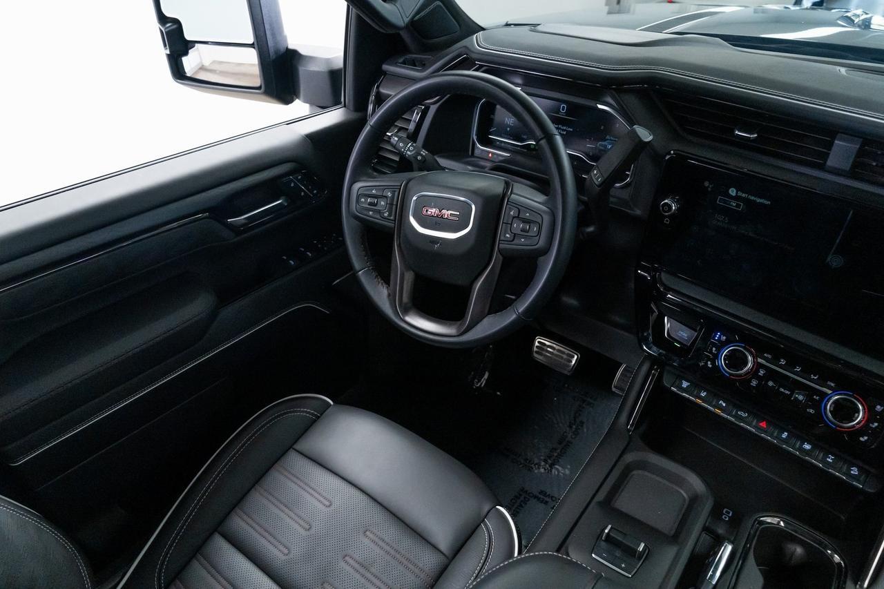 2025 GMC Sierra 2500HD AT4X 1 Owner Vented Seats Bose Audio Portland OR