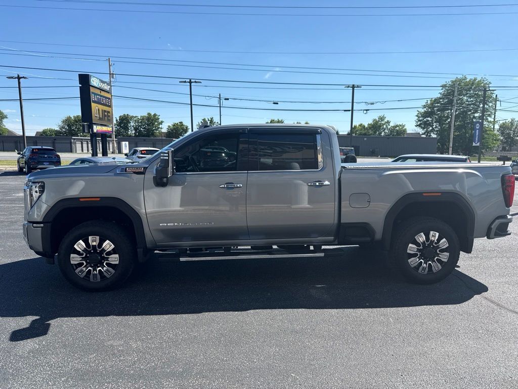 2025 GMC Sierra 2500HD Denali
